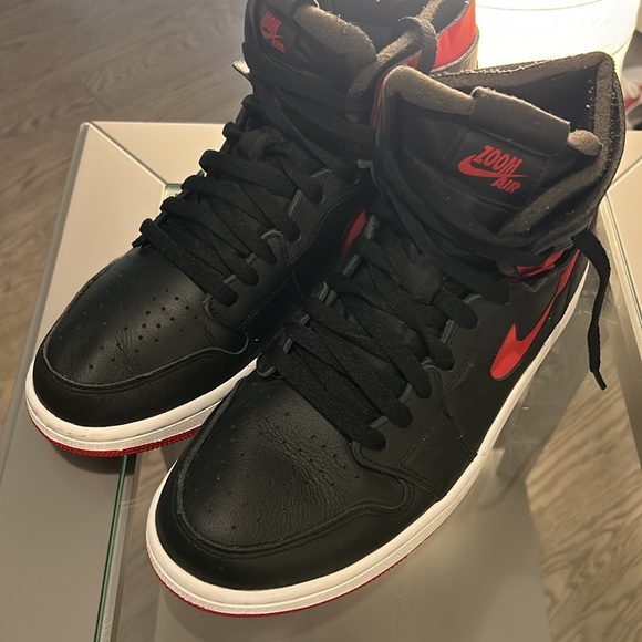 AIR JORDAN 1’S CMFT WOMANS SIZE 10 - Picture 12 of 13